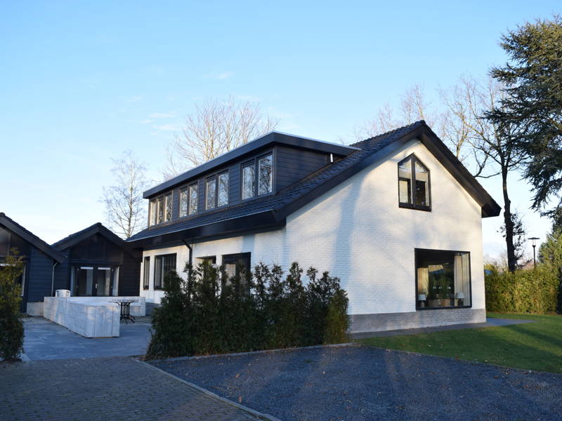 De accommodatie van voren 