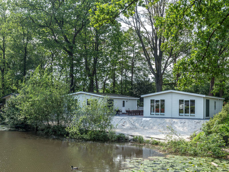 Een mooie ligging aan het water.